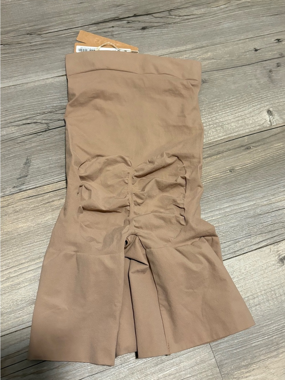 SKIMS Kim Kardashian everyday sculpting mid thigh shorts small new with tags - Picture 2 of 4